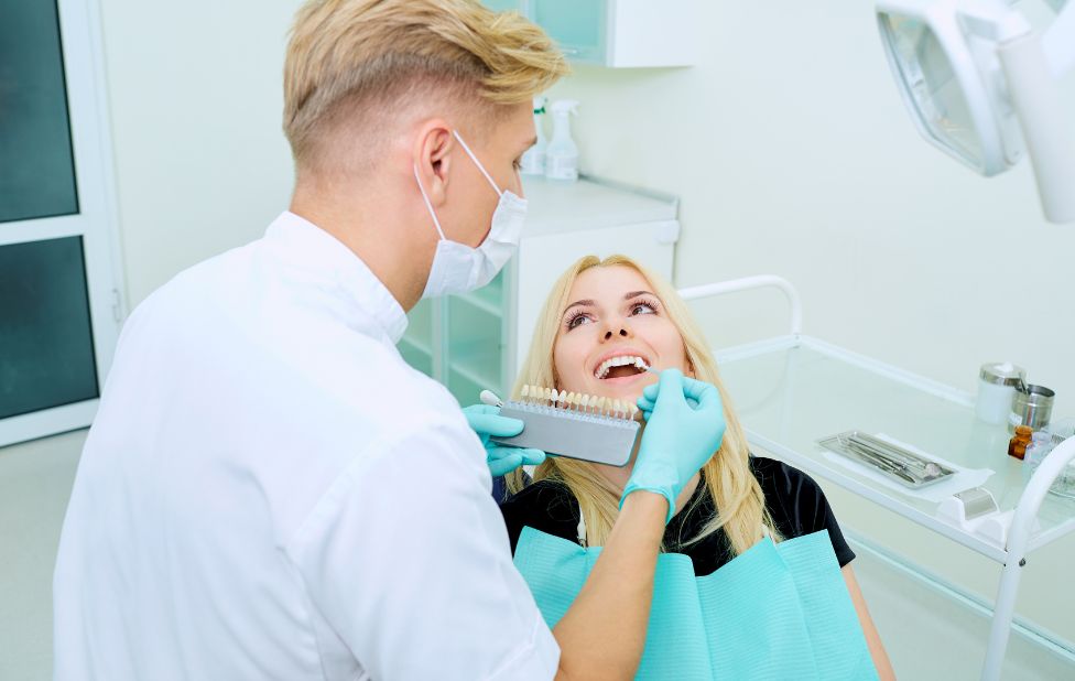 Implants dentaires à Casablanca, comment choisir le bon spécialiste pour un résultat durable?